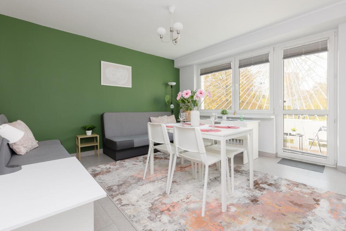 Image 2 of Warsaw Apartment Dolinka Batuty by Noclegi Renters