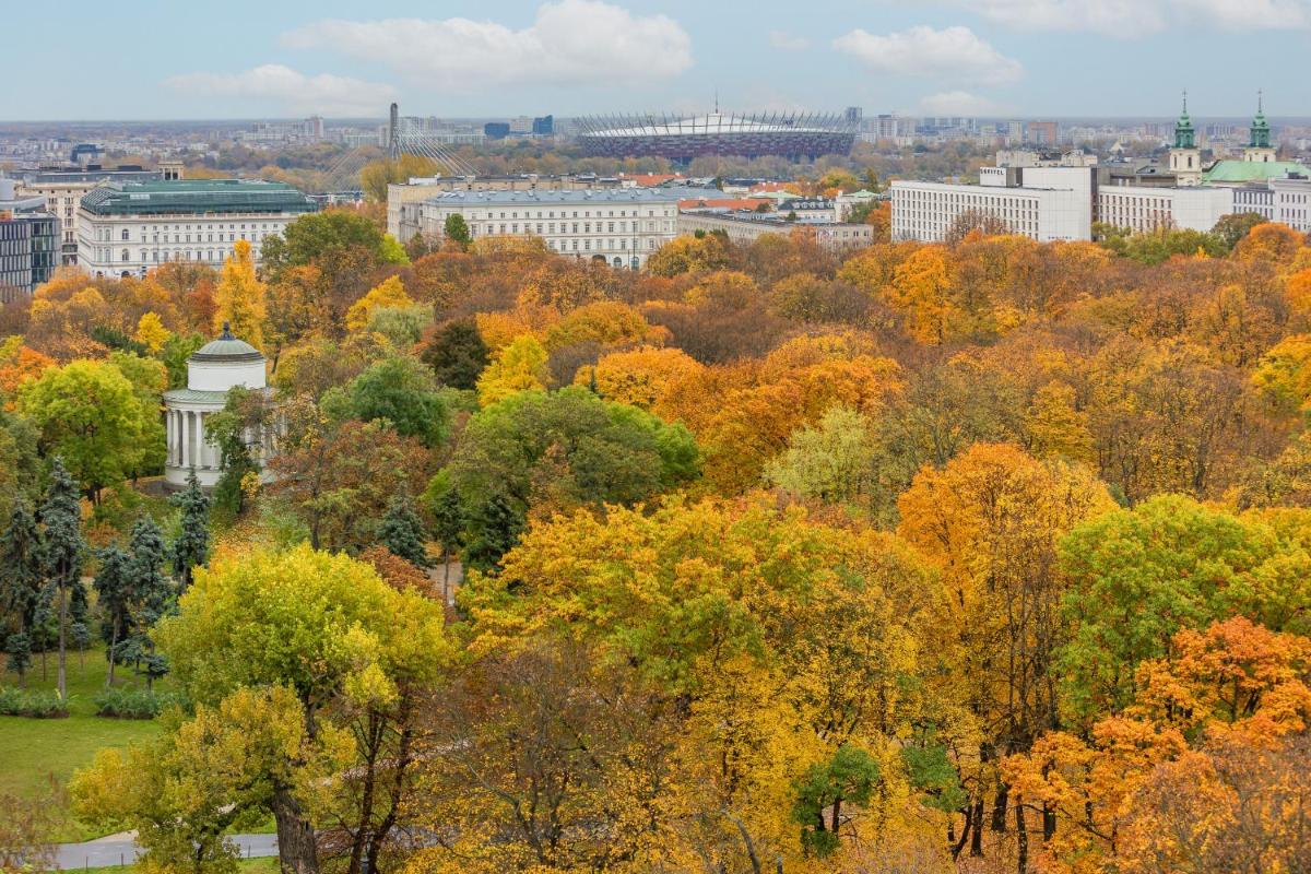 Image 2 of Warsaw Centre Saski Garden Apartment by Noclegi Renters