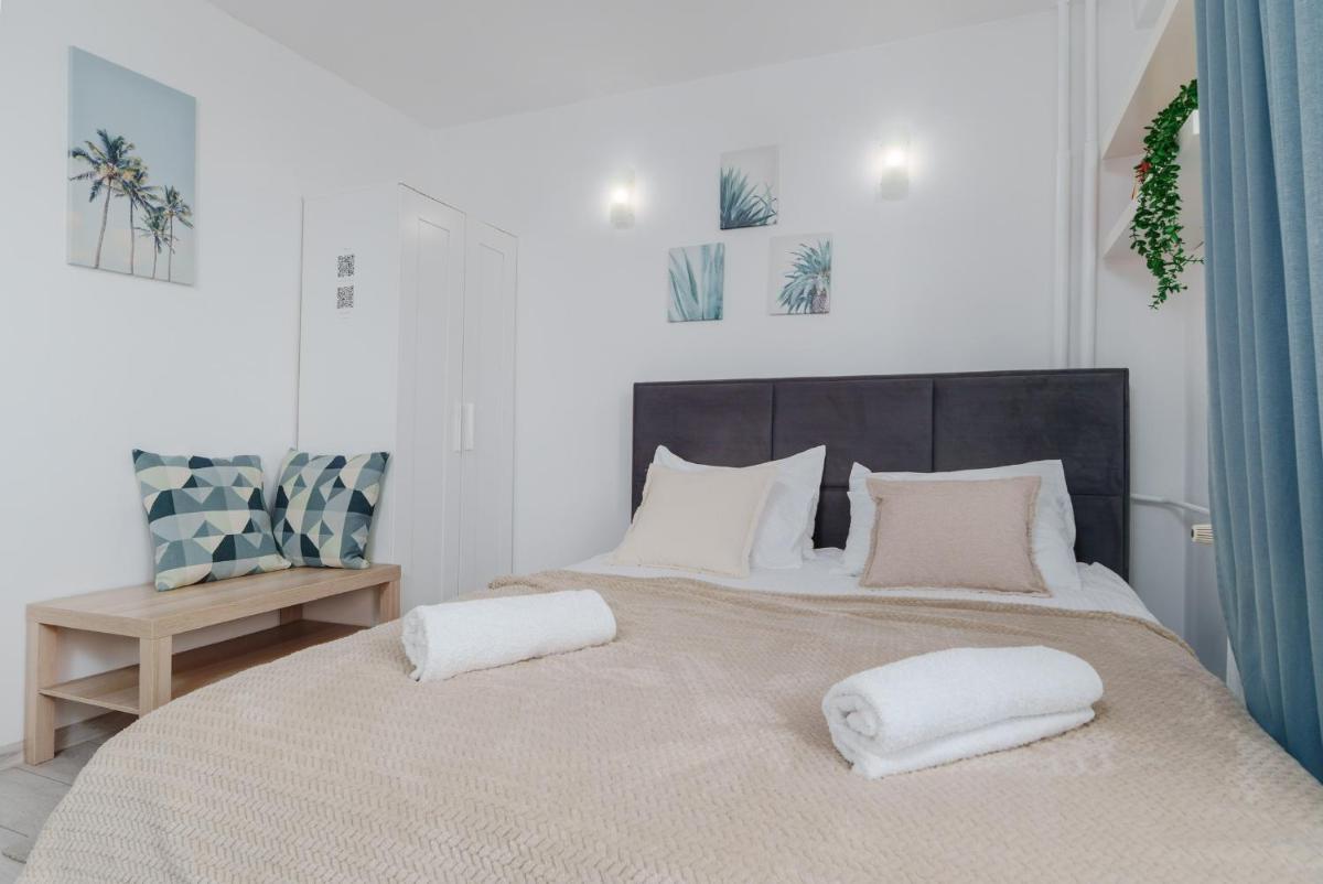 Image 4 of Warsaw City Heart Luxury Apartment at the Metro