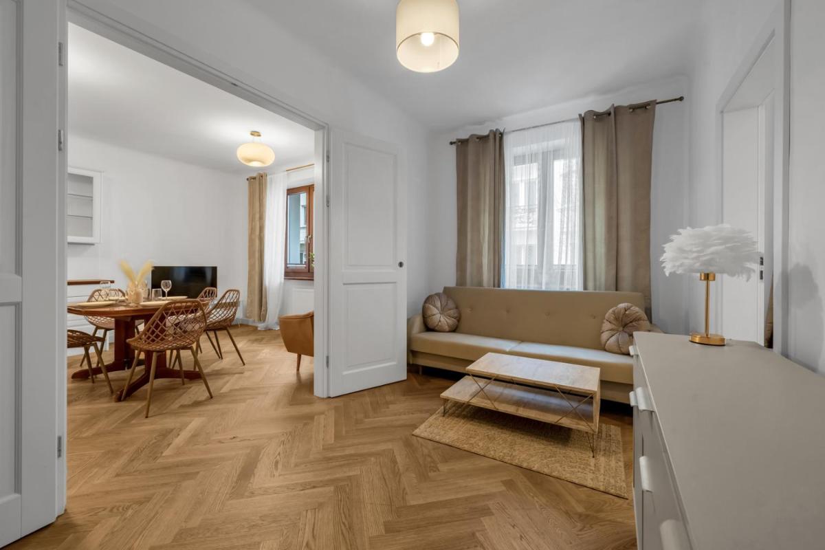 Image 4 of Warsaw Downtown Apt – 82m2, Top Location – by Rentujemy