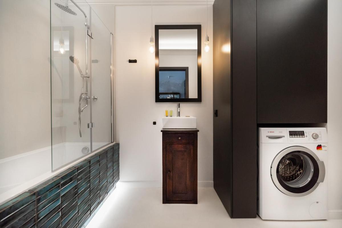 Image 2 of Wola Artistic Designer Apartment
