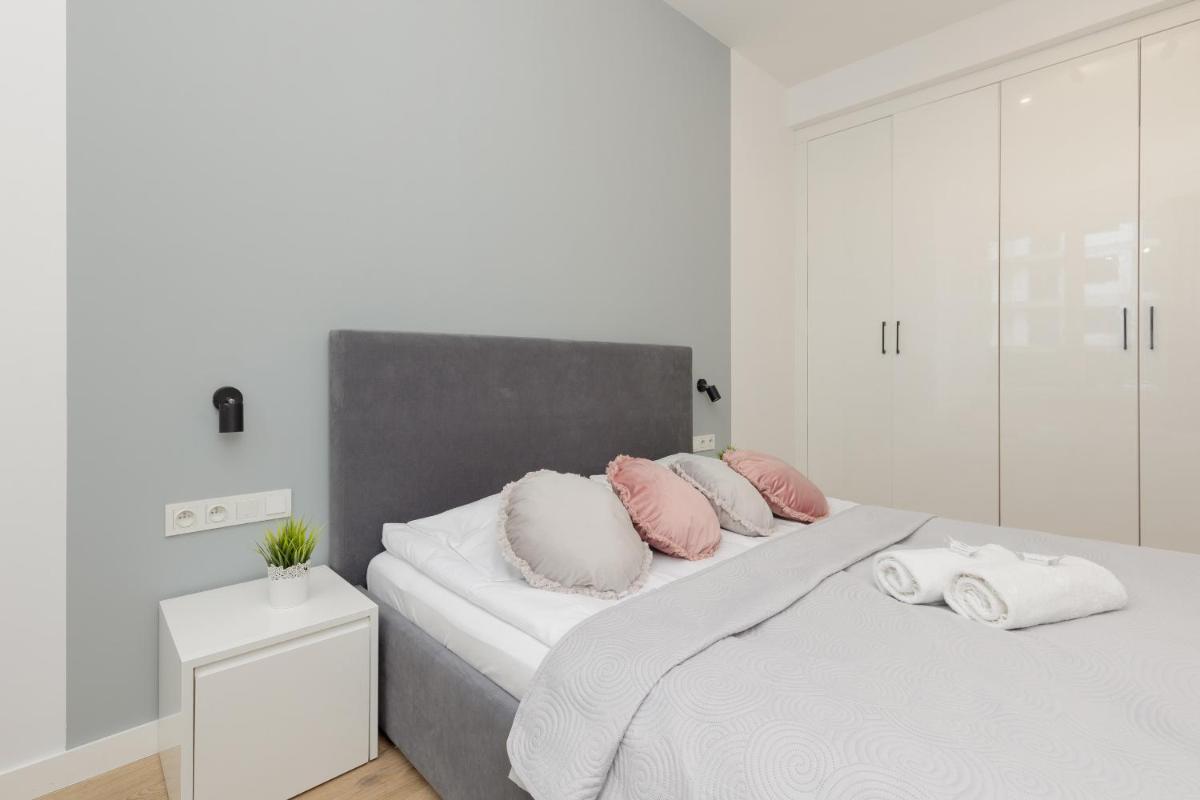Image 4 of Wola Pet-friendly Apartments with AC Sławińska by Noclegi Renters