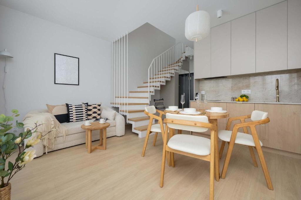 Image of Zen Prestige Warsaw Apartment with Parking & Air Conditioning by Renters Prestige