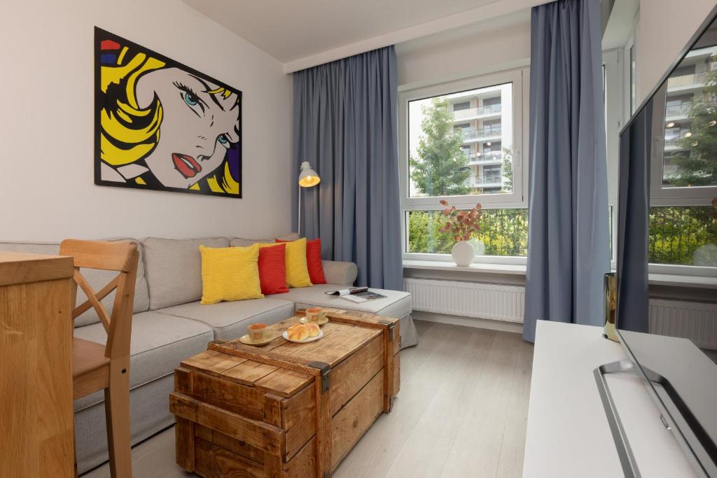 Image of Żoliborz Artystyczny Apartment with Parking by Noclegi Renters
