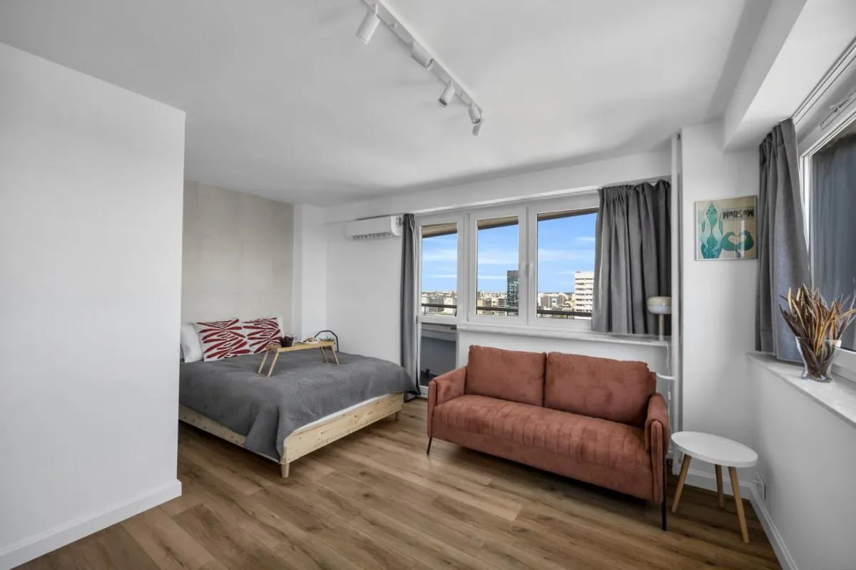 Image 1 of 21st Floor Centrum Studio – Balcony, City View, AC – by Rentujemy