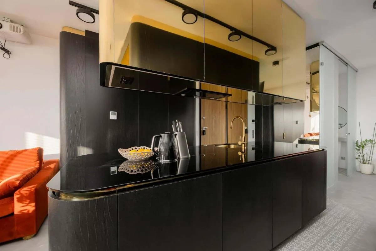Image 5 of Air Conditioned Studio in Warsaw Close to the River with Parking and Desk by Noclegi Renters
