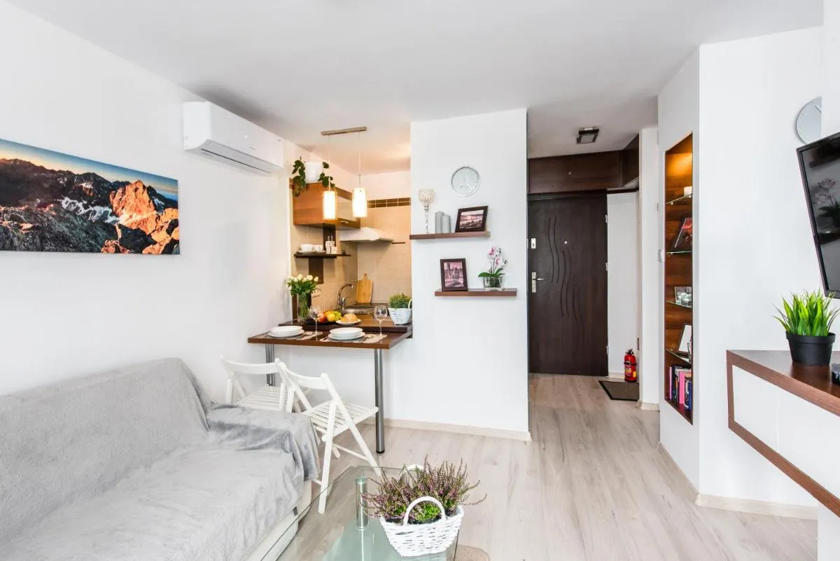 Image 2 of Alma Apartments Grzybowska
