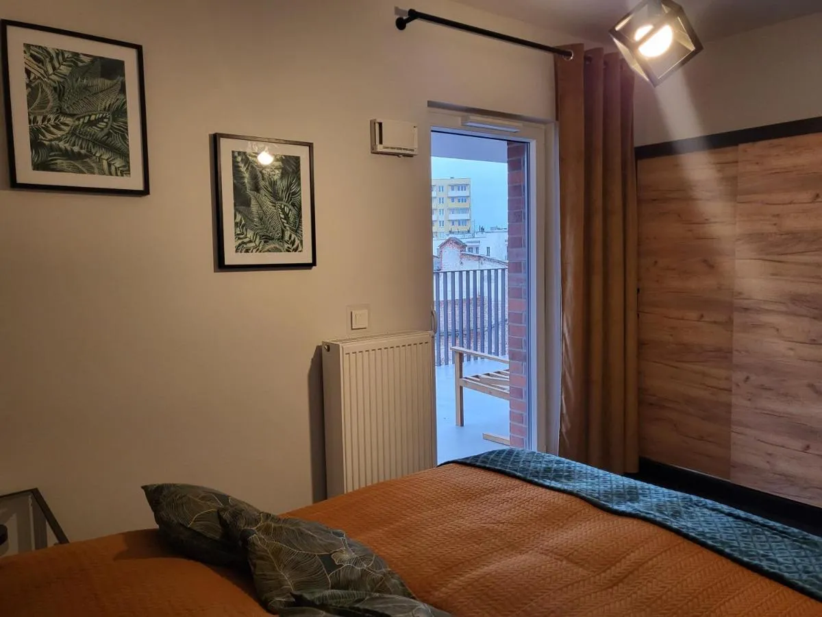 Image 1 of Apartament BOHEMA na Szwedzkiej, METRO