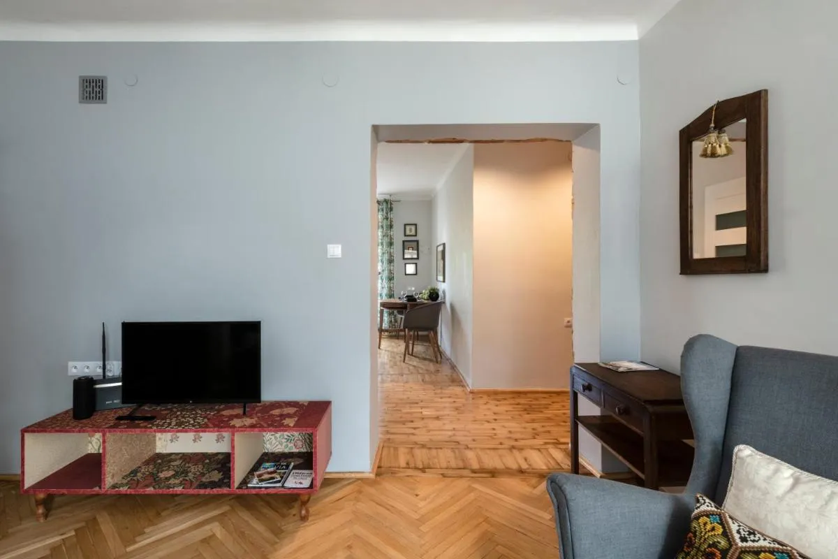 Image 2 of Apartament City Express