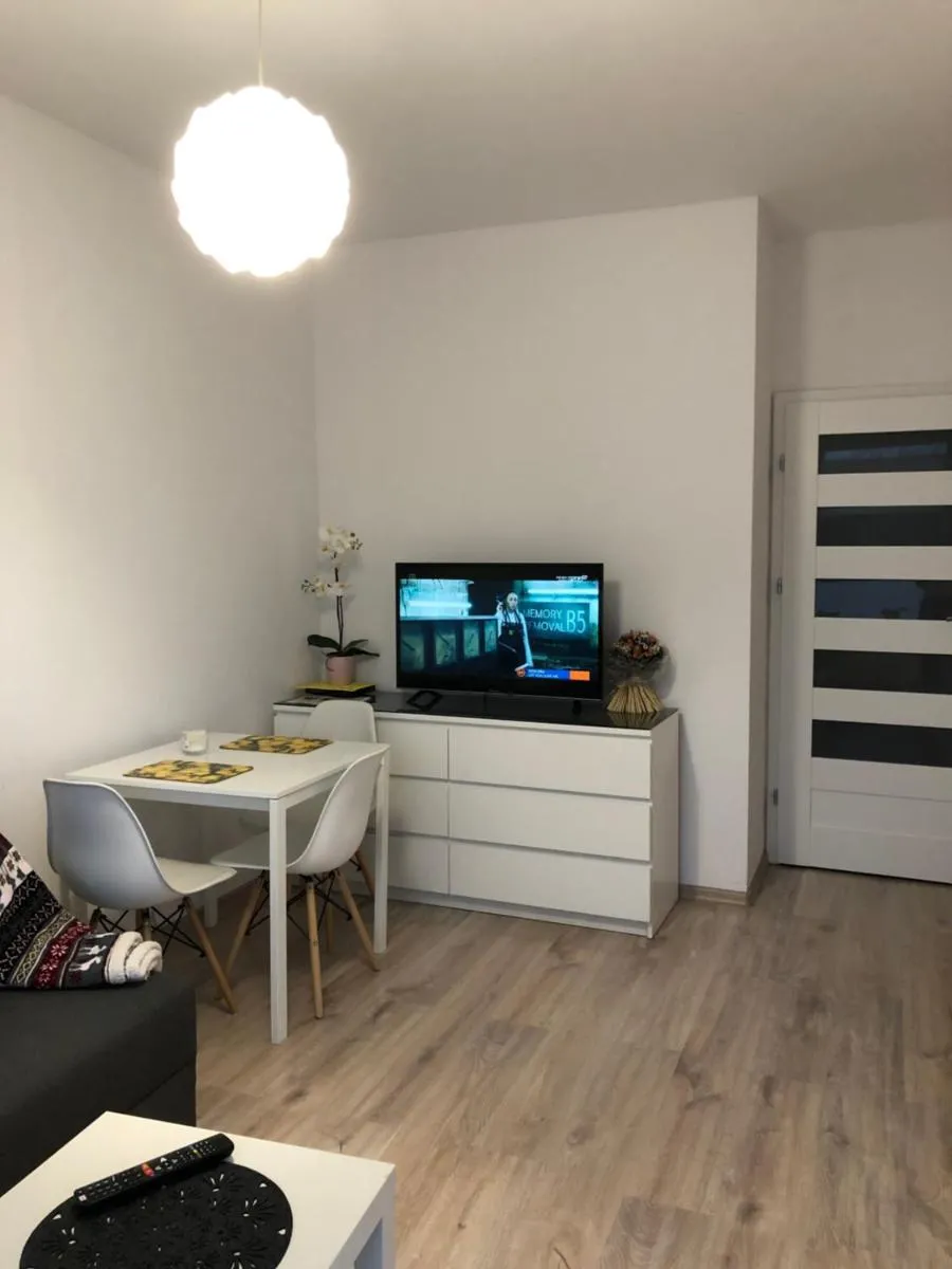 Image 4 of Apartamenty Metro Słodowiec, free parking Żeromskiego 1 CMKP- 5 min