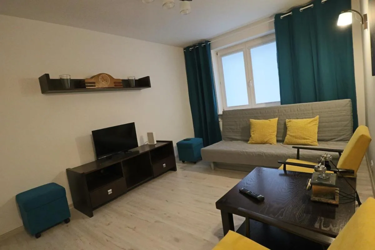 Image 4 of Apartment Mona Warsaw przy stacji metra