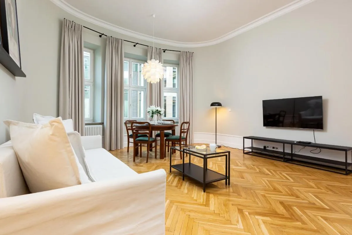 Image 2 of Apartment Warsaw Boduena by Renters Prestige