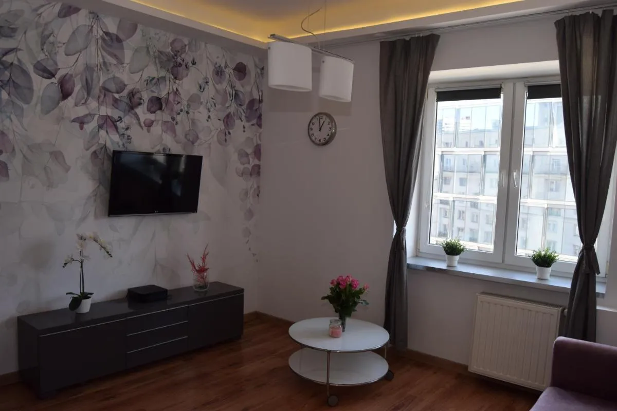 Image 4 of Be my Guest – Krucza Elegant Apartment – Rondo de Gaulle’a Center of Warsaw Metro Wi-Fi Breakfast