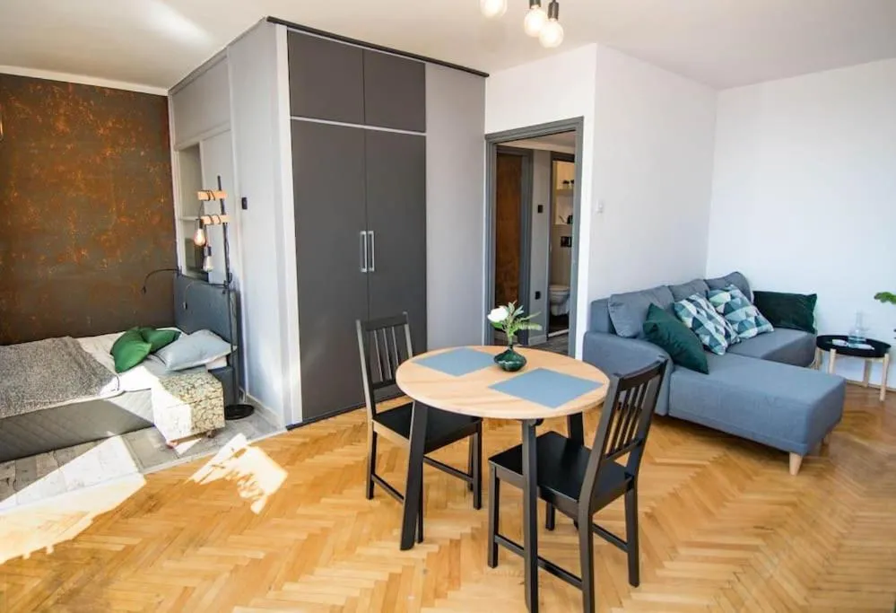 Image of Bright 7th Floor Central Home with Balcony & View