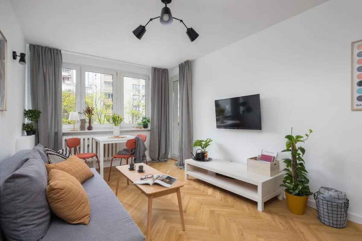 Image 4 of ★Bright apartment with positive vibes★