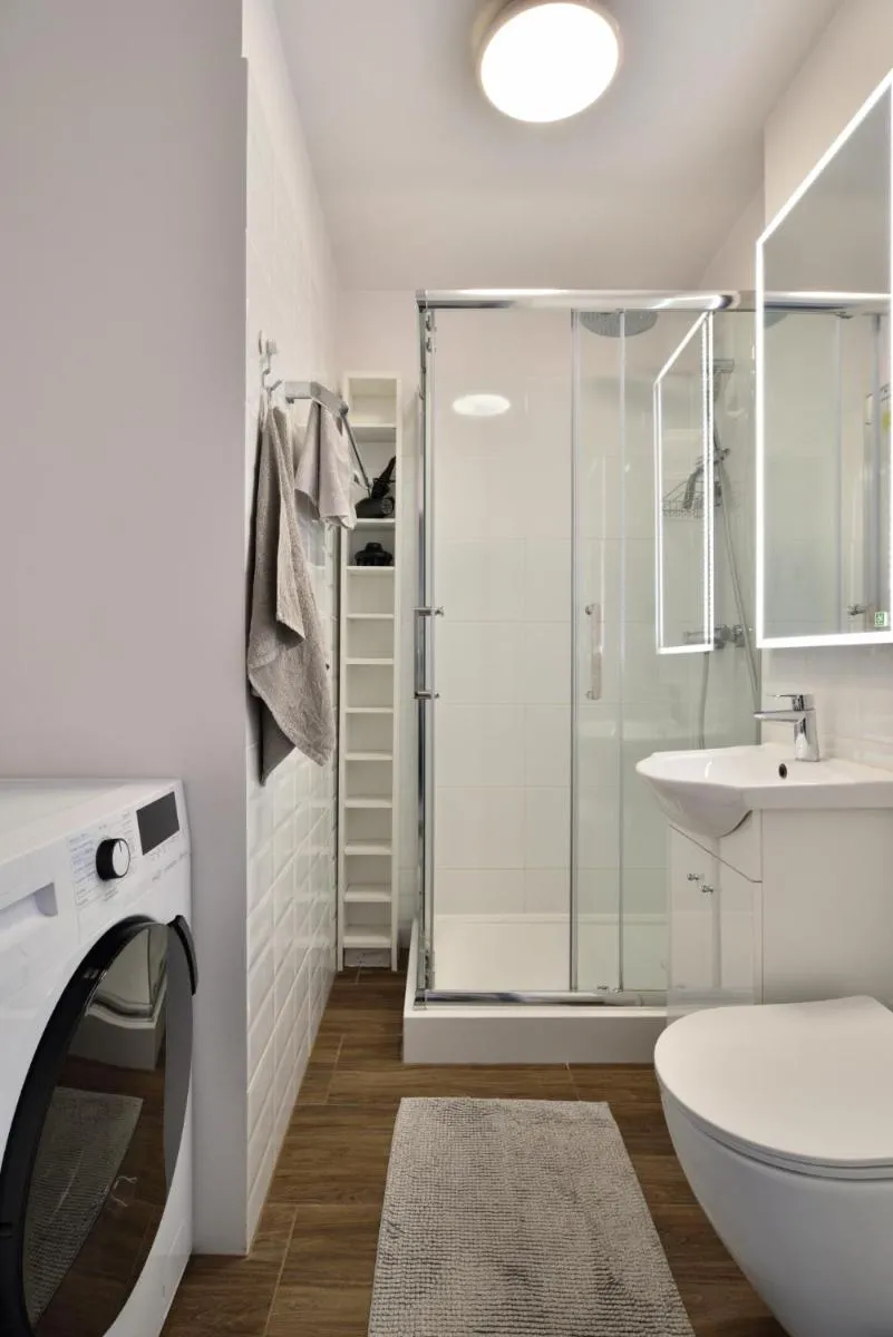 Image 3 of Central New Flat. AC, Park View , 2 Rooms