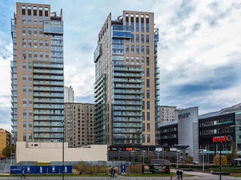 Image 4 of Central Warsaw Apartment – Great Location – One Bedroom Apartment – Platinum Towers