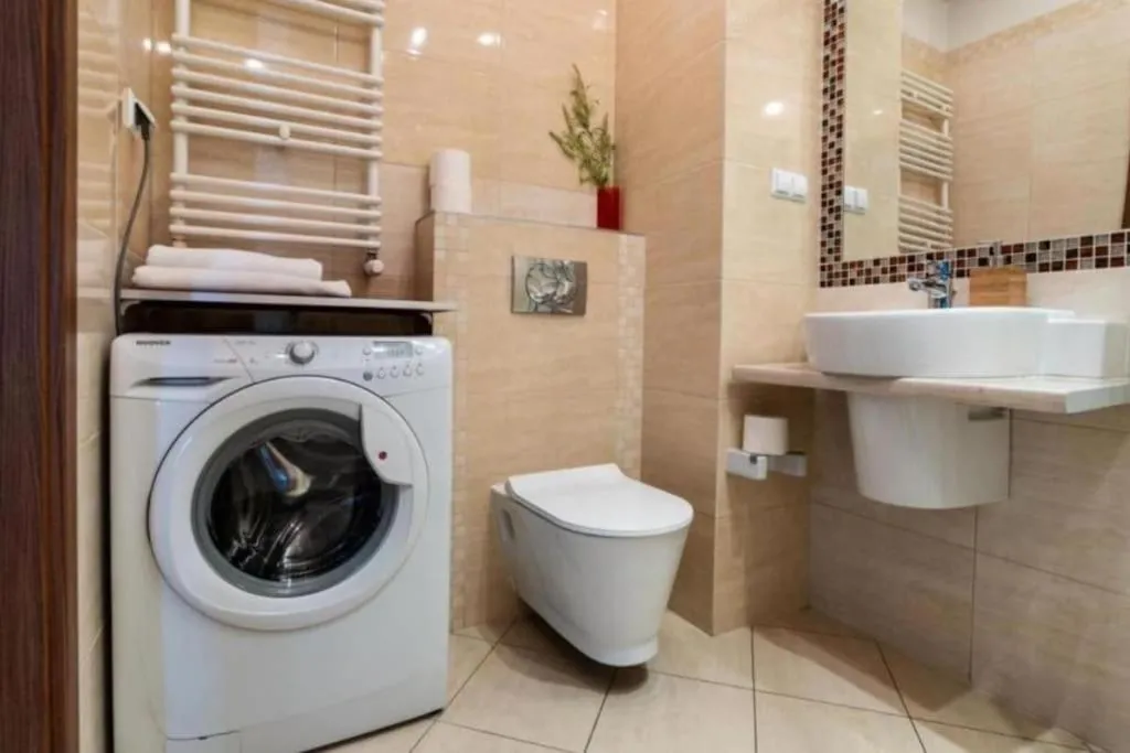Image 6 of Central Warsaw Apartment – Great Location – One Bedroom Apartment – Platinum Towers