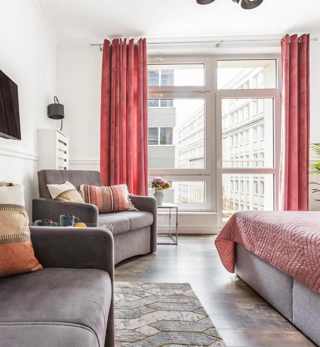 Image 3 of Charming Apartment in the City Center