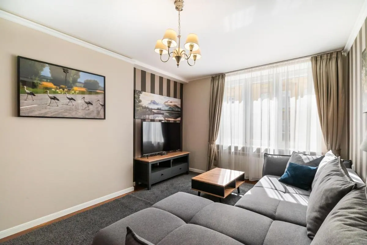 Image 4 of City Centre Luxury Apartment