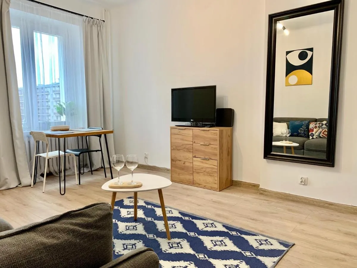 Image 4 of Cool Life Apartment