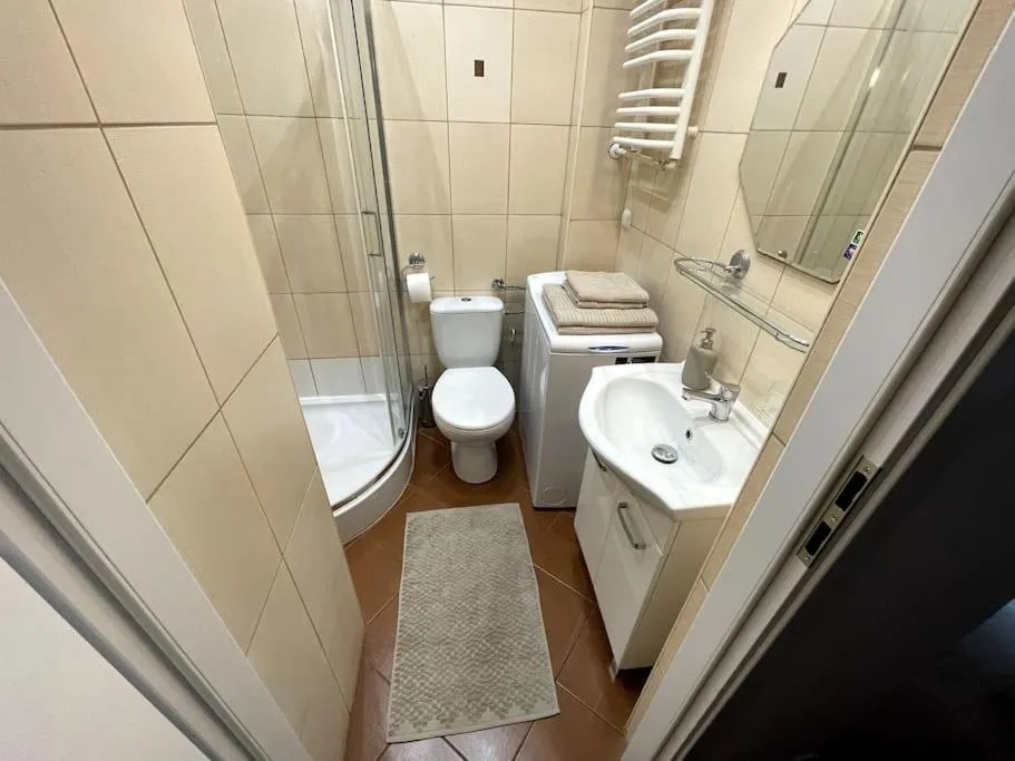 Image 4 of Cosy central apartment