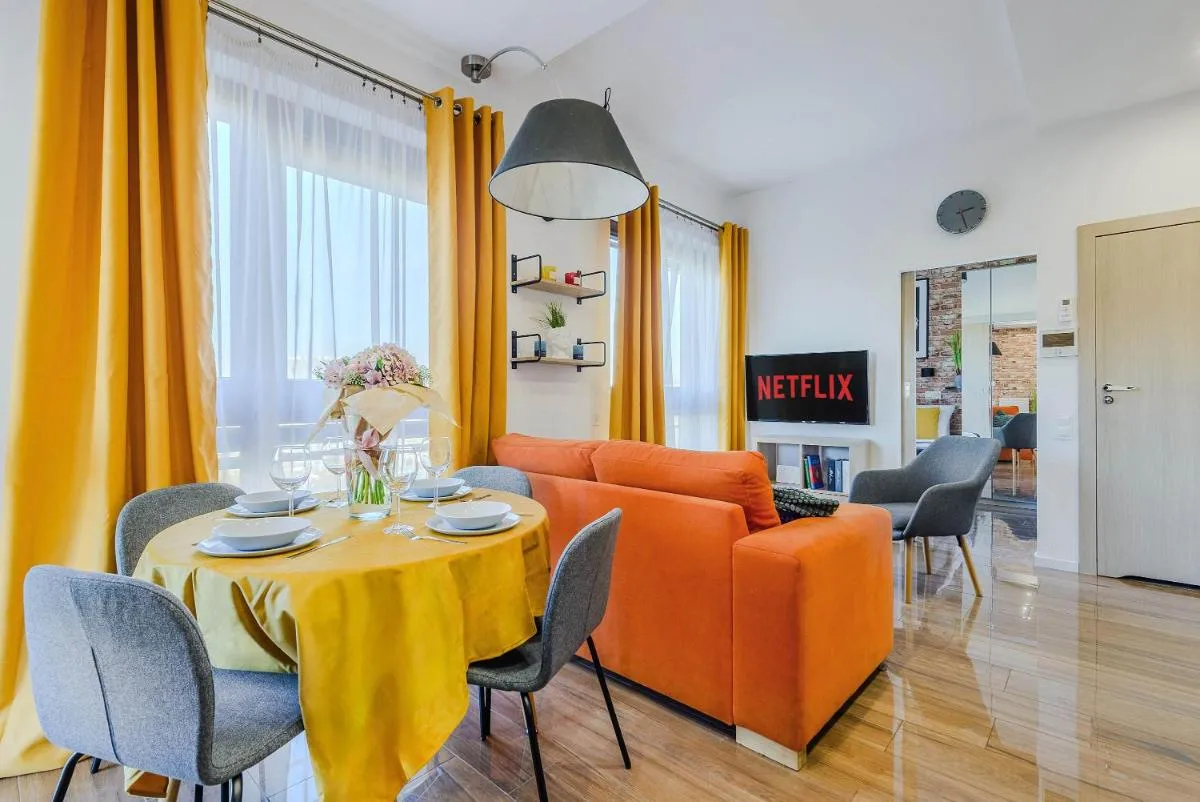 Image 1 of Cozy apartment with gym in the City Center