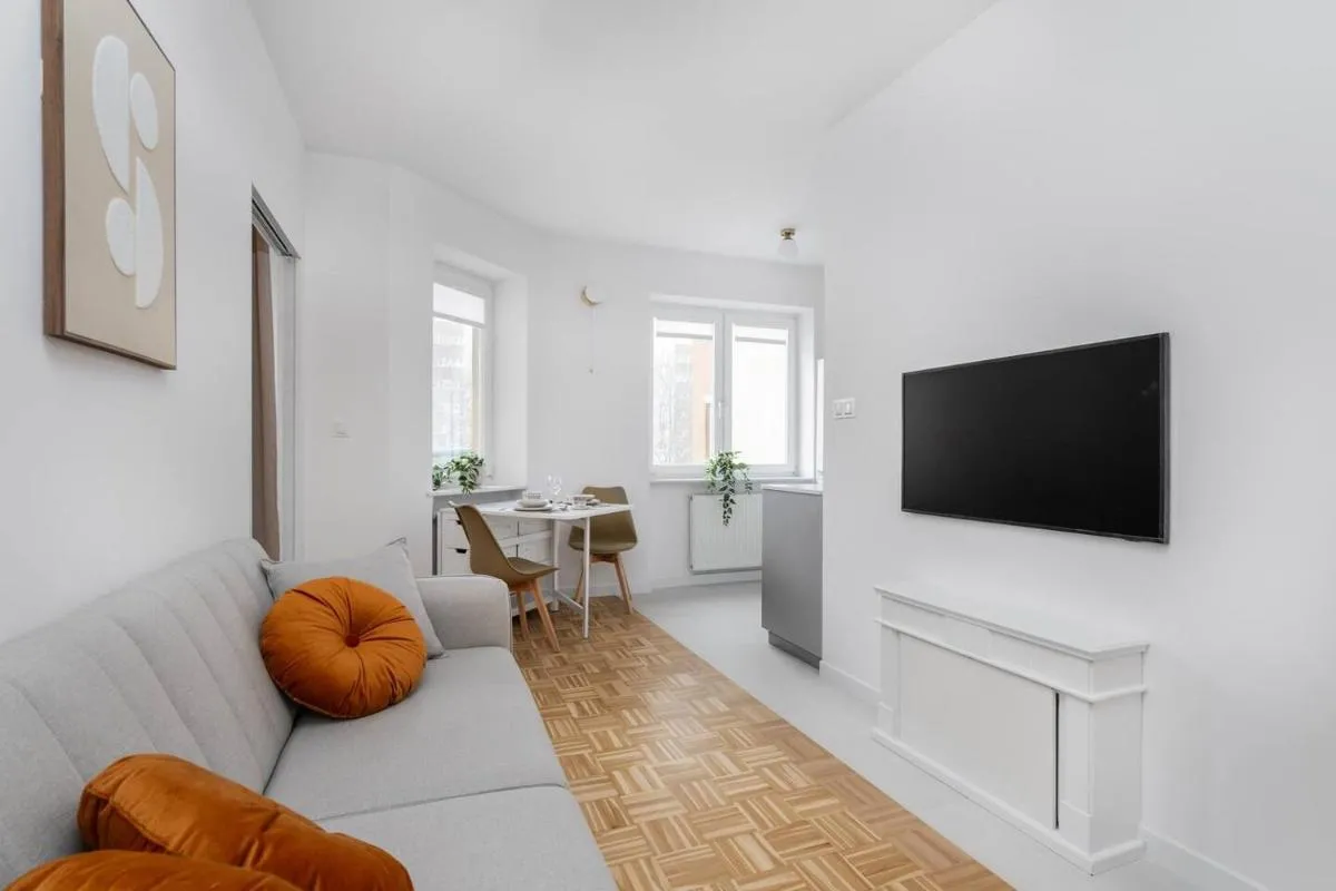 Image 2 of Creme De La Creme 2 Bedroom Apartment Mokotow