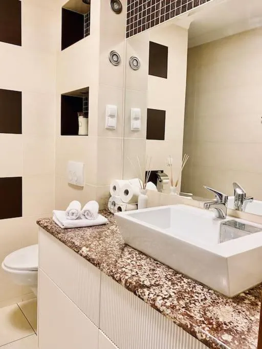 Image 2 of Elegancki apartament z jedną sypialnią