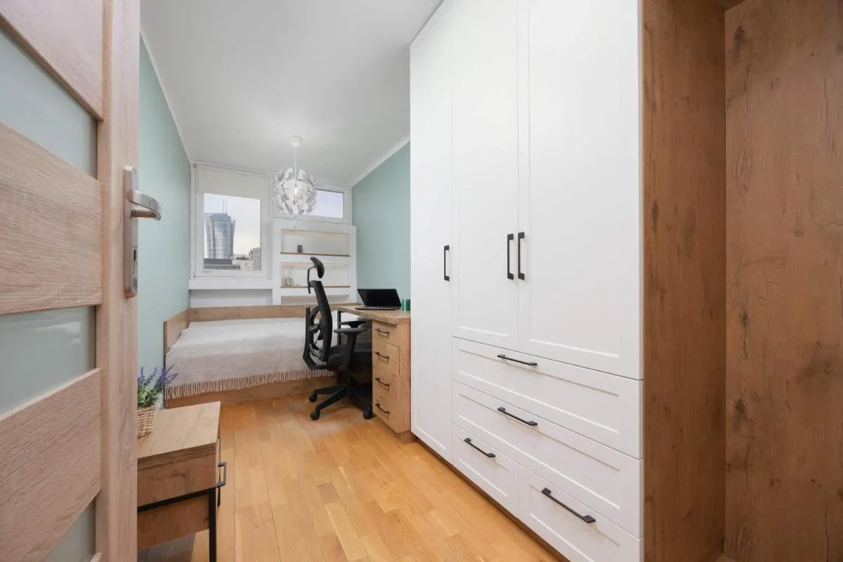 Image 6 of Elegant Apartment Pereca Ideal for Remote Work in Warsaw City Centre by Noclegi Renters