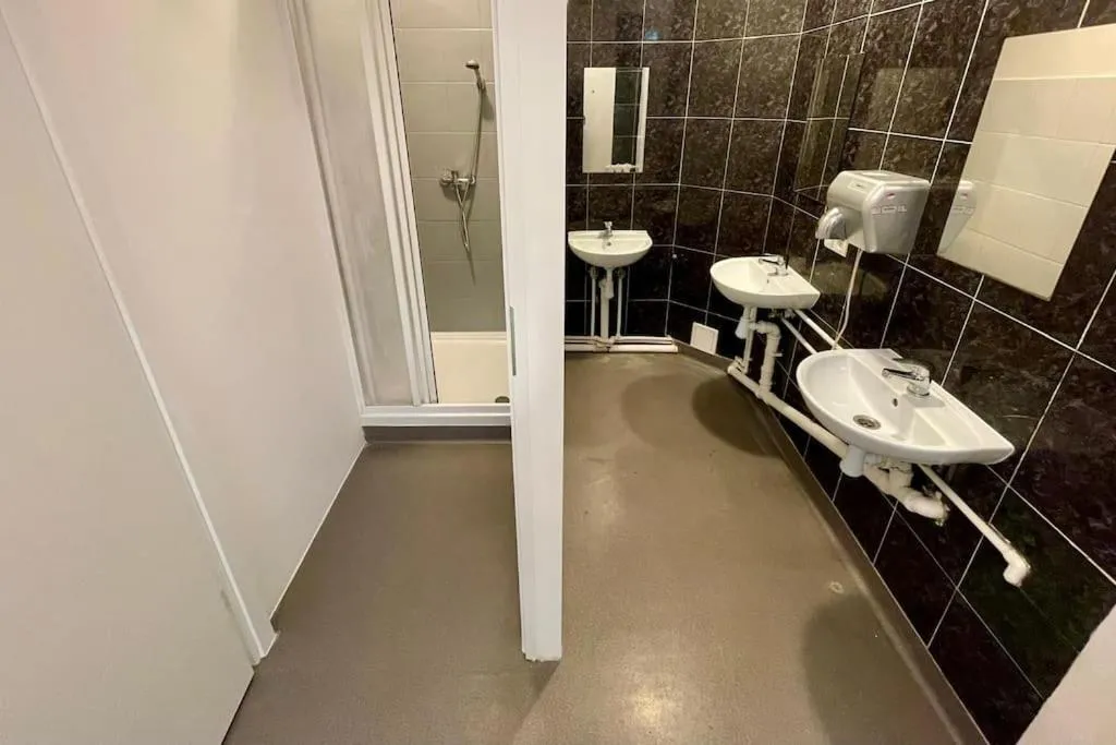 Image 2 of Fantastic Waw – CH5 Room D311
