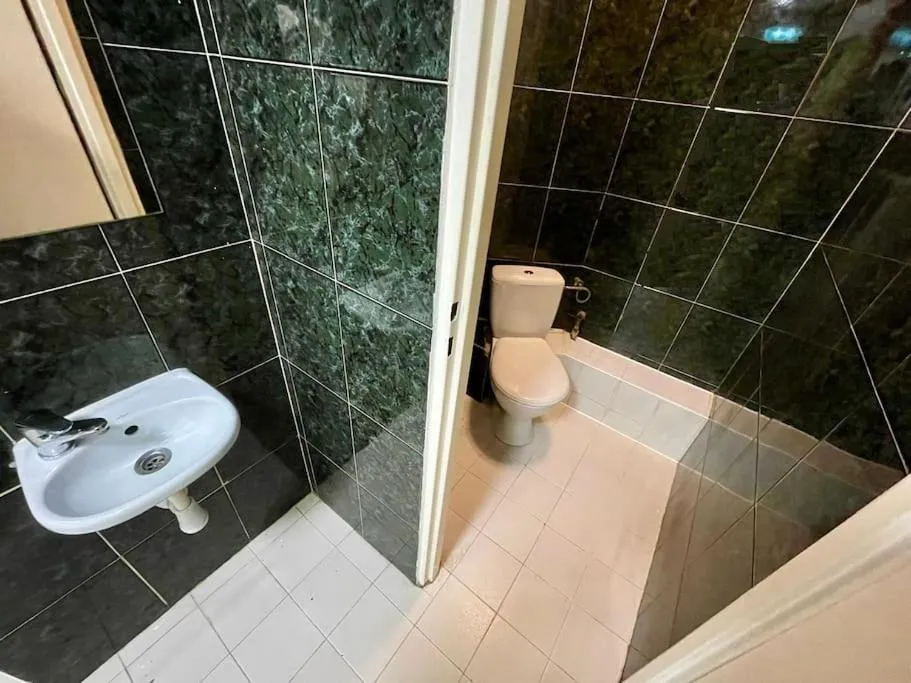 Image 1 of Fantastic Waw – CH5 Room D315