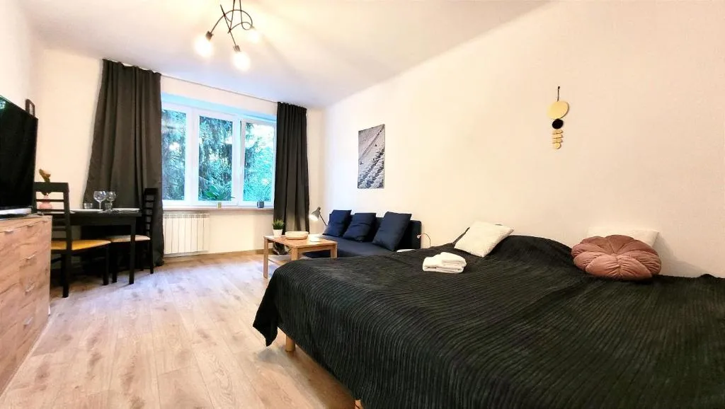 Image of Great Life – apartment next to metro station