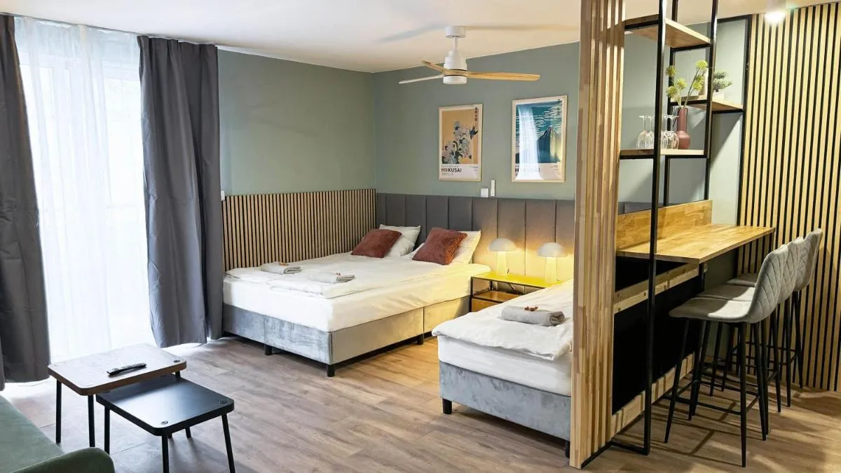 Image 6 of Green Apartment with balcony – free parking