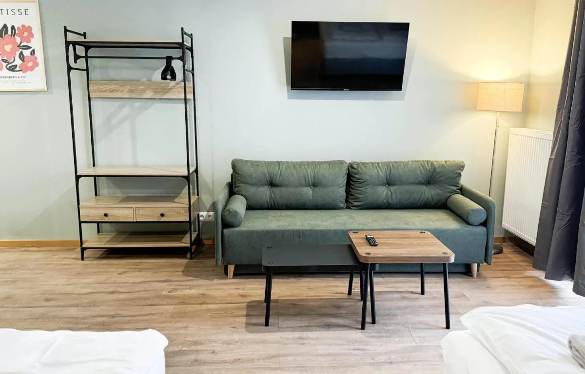 Image 4 of Green Apartment with balcony – free parking