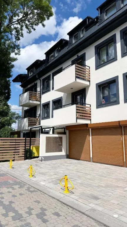 Image 5 of Green Apartment with balcony – free parking