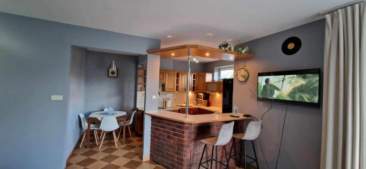Image 2 of Kasia house