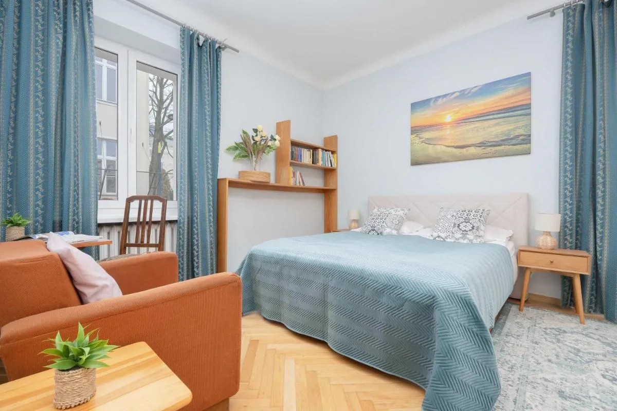 Image 1 of Klimatyczny Apartament z 2 Sypialniami i Balkonem by Noclegi Renters