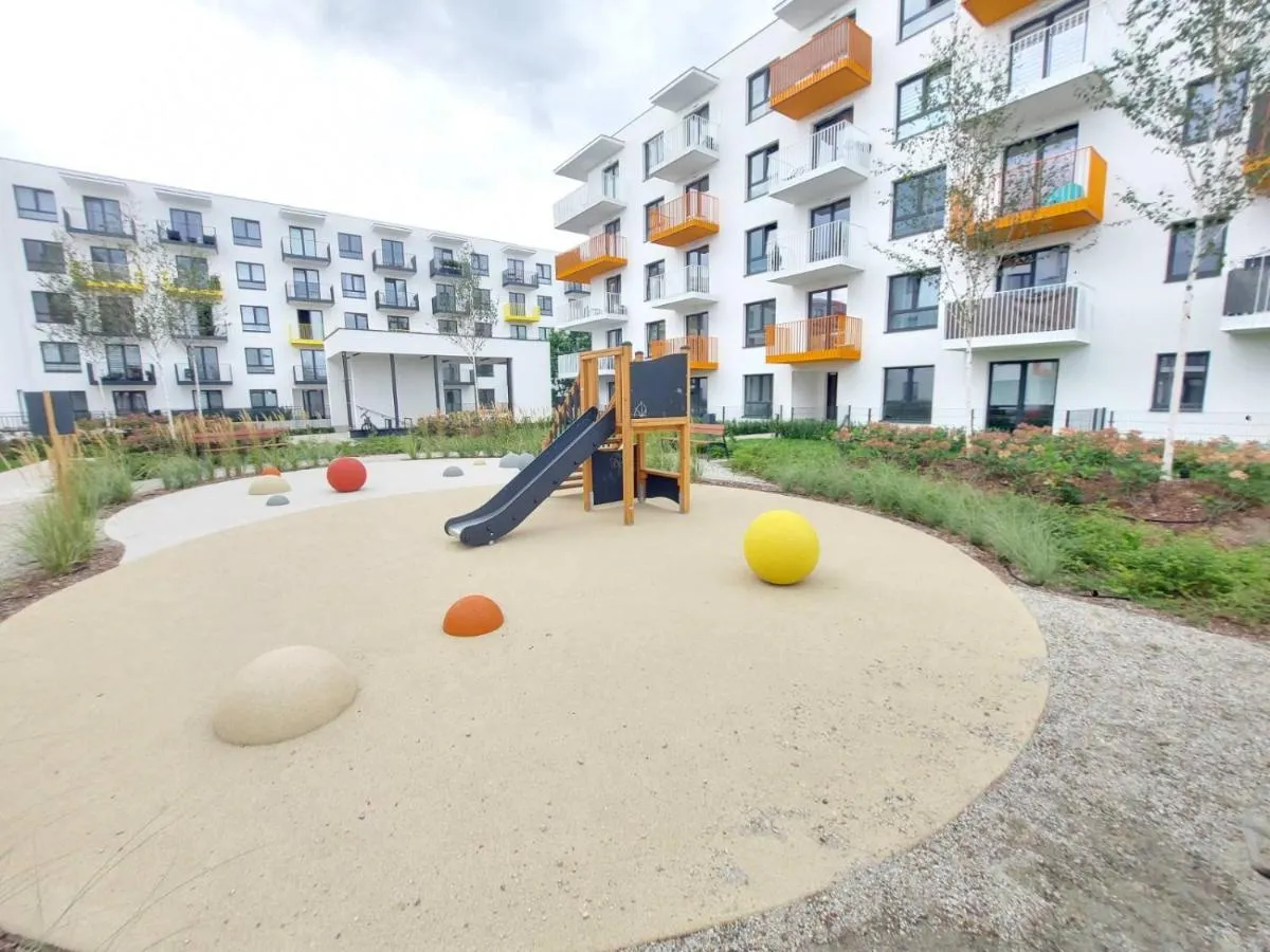 Image 2 of LUX 2 pokojowe Apartment in Warszawa z bezpłatnym podziemnym parkingem