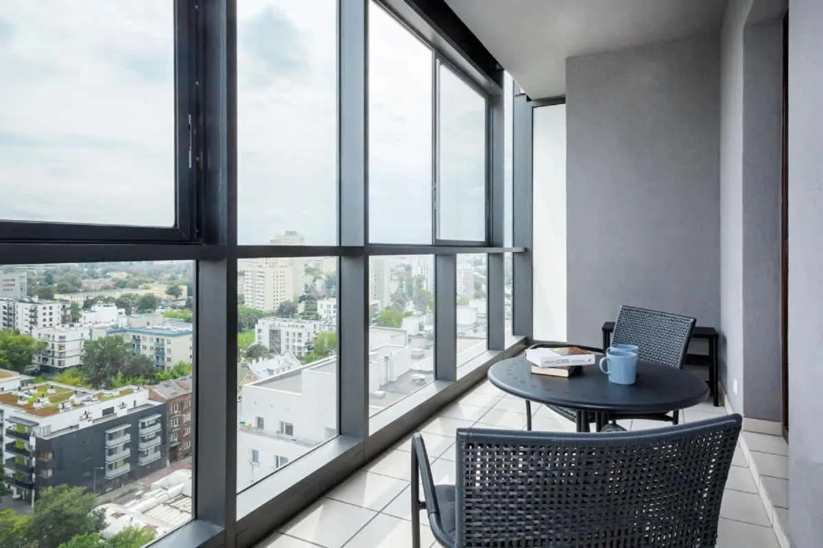 Image 3 of Large Apartment in Rondo Wiatraczna by Noclegi Renters