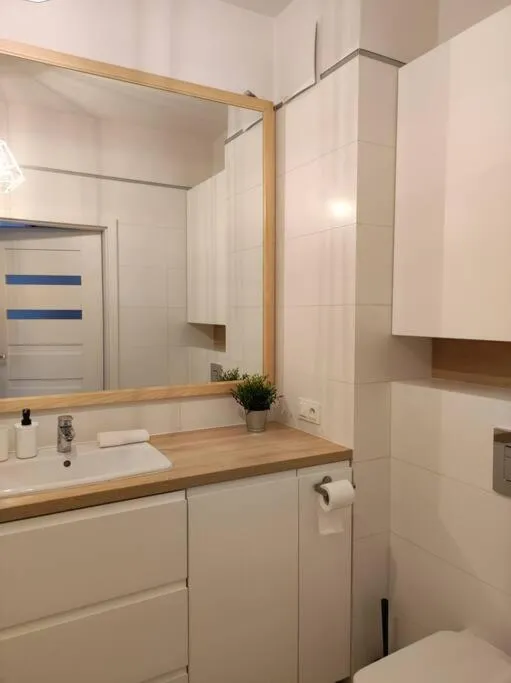 Image 4 of Lovely Apartment vis-a-vis Medicover and Paley Institute