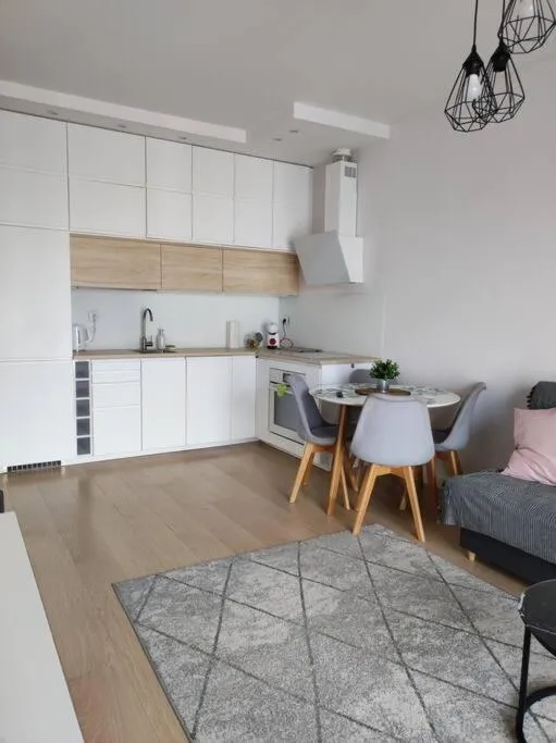 Image 5 of Lovely Apartment vis-a-vis Medicover and Paley Institute