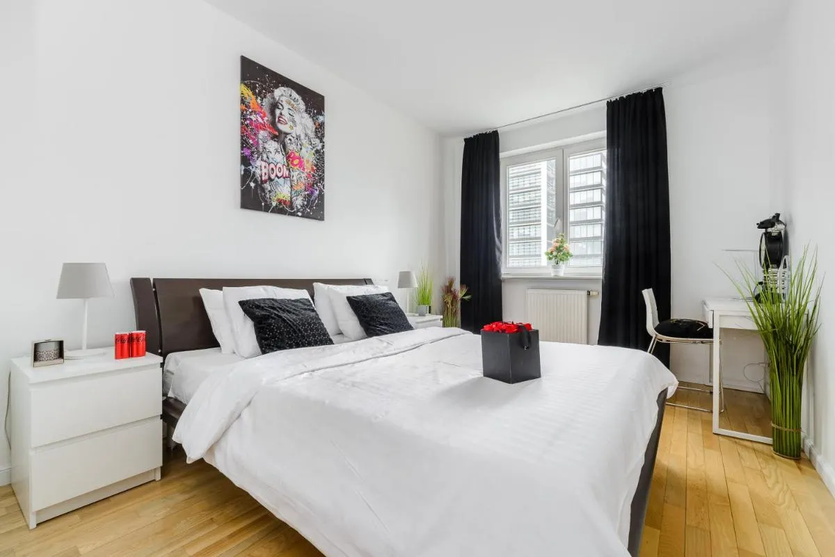 Image 3 of Lumina 3 bedroom apart Park Szczęśliwicki