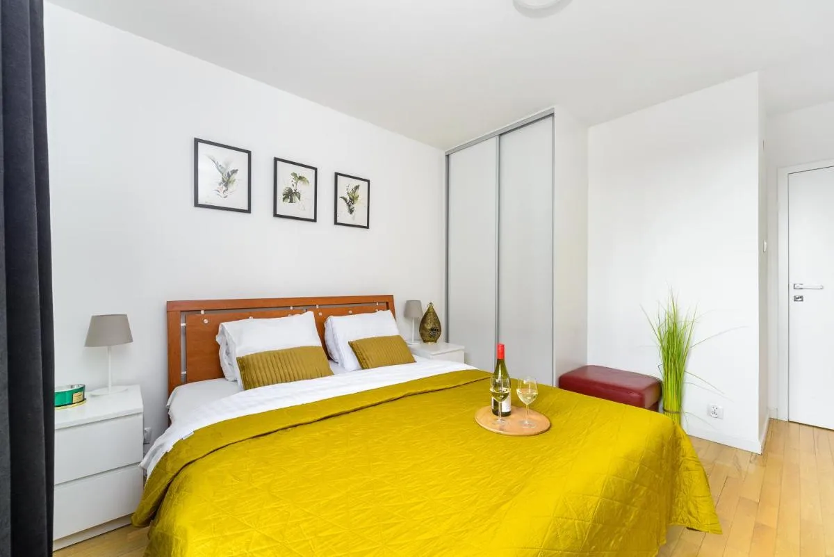 Image 2 of Lumina 3 bedroom apart Park Szczęśliwicki