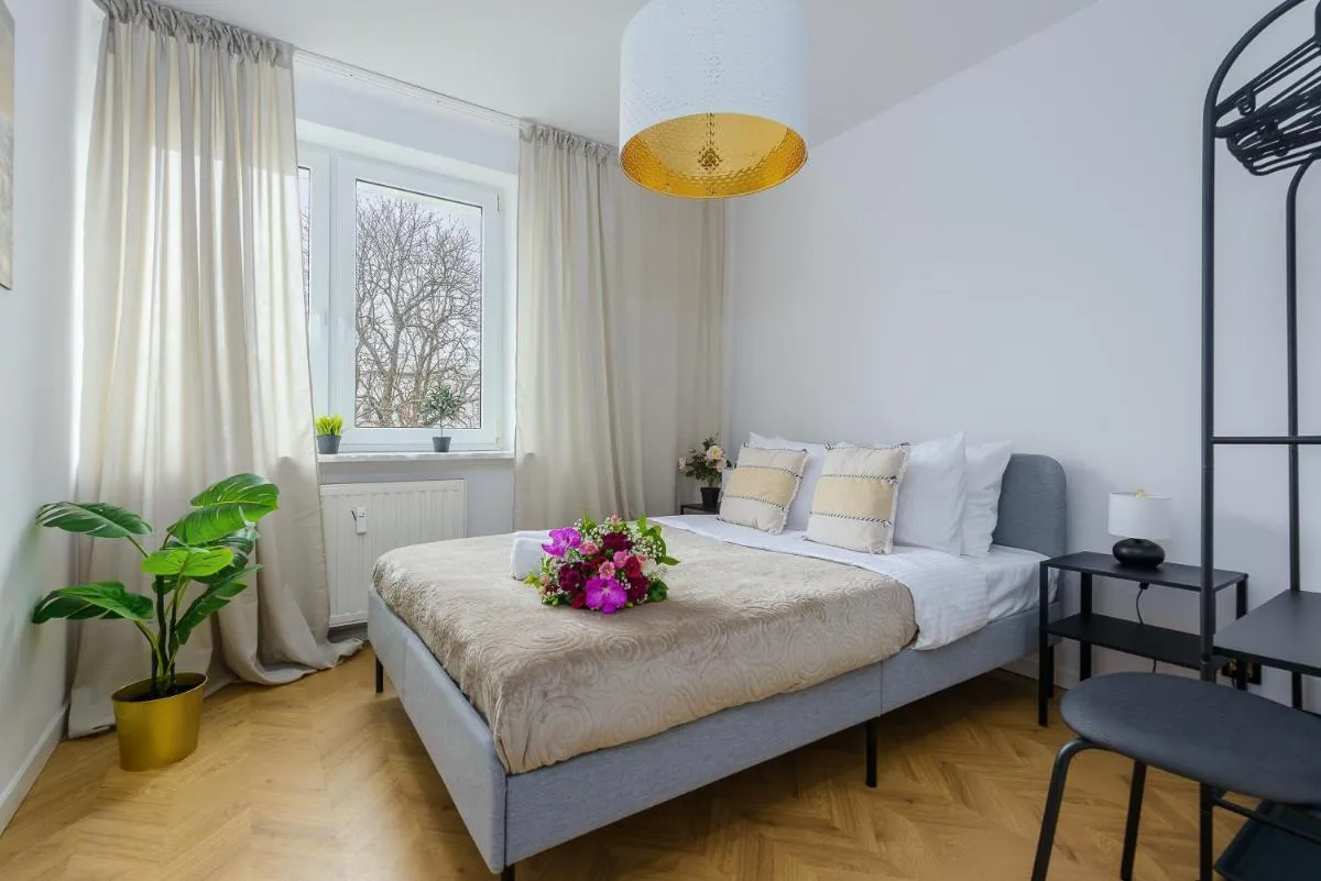 Image 1 of Lumina spacious apartment in Warsaw
