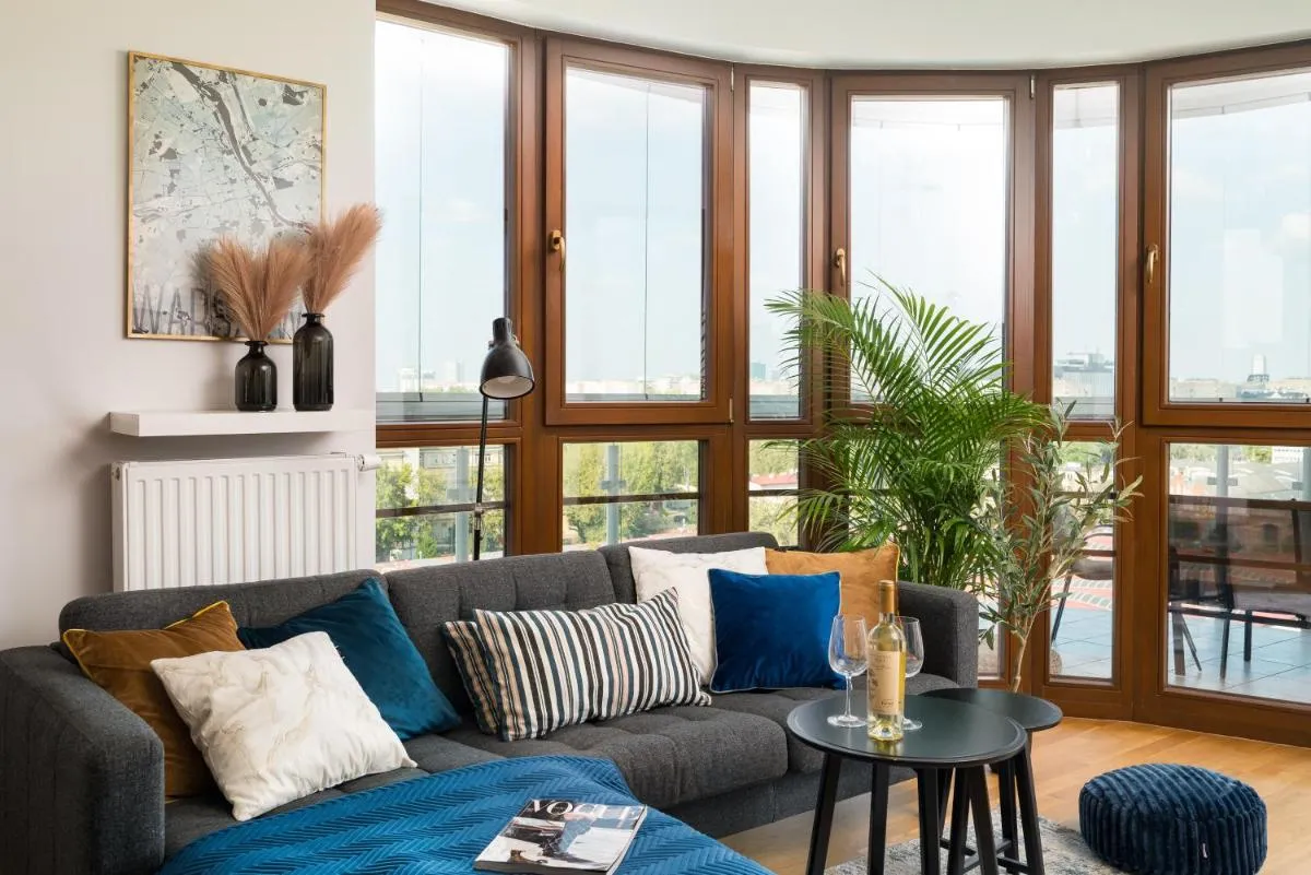 Image 4 of Luxury 2-bedroom Penthouse Warsaw Skyline 15m terrace, garage, gym, rooftop & only 500 m to METRO