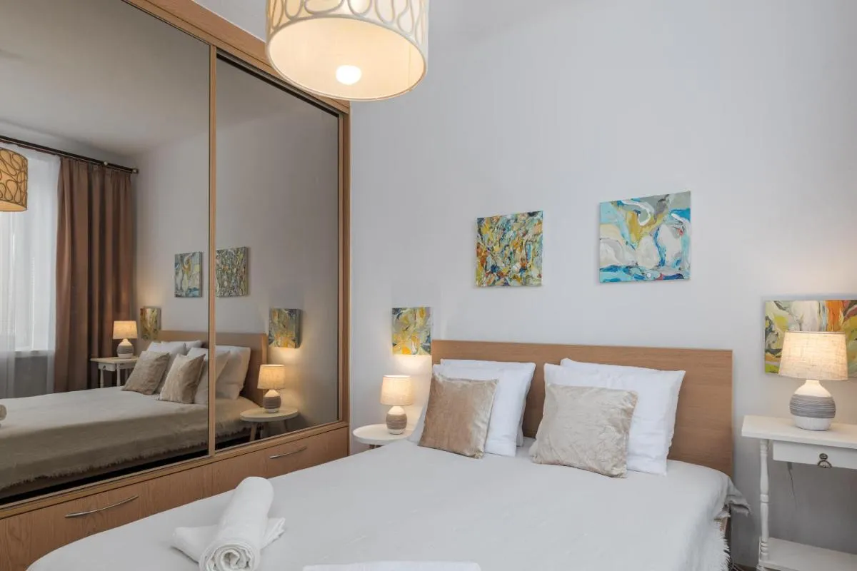 Image 6 of Luxury in Cozy Spacious Condo near Heart of Warsaw