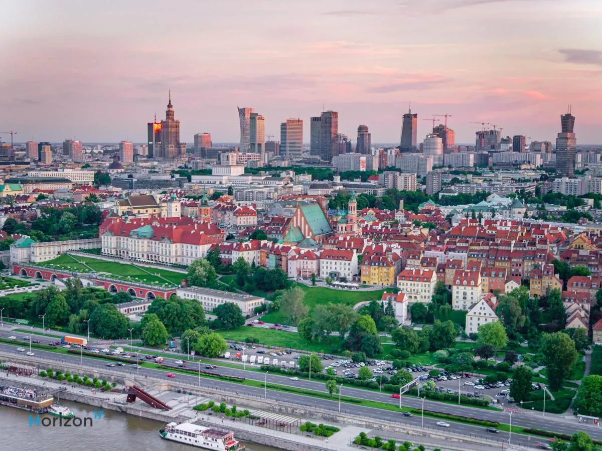 Image 5 of Luxury in Cozy Spacious Condo near Heart of Warsaw