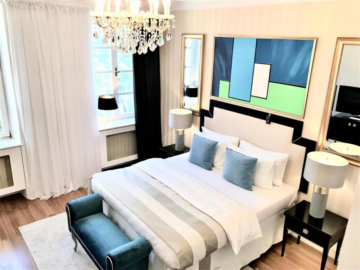 Image 5 of MONDRIAN Luxury Suites & Apartments Market Square IV