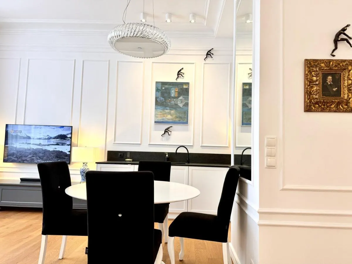 Image 2 of MONDRIAN Luxury Suites & Apartments Old Town